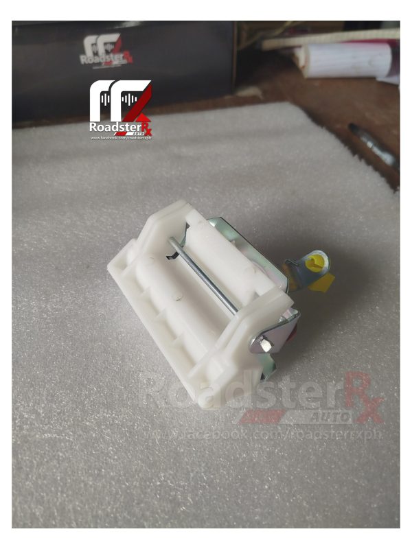 Back Door Outside Handle for Pajero Gen2/ FM / Adventure MR230032 - Image 2